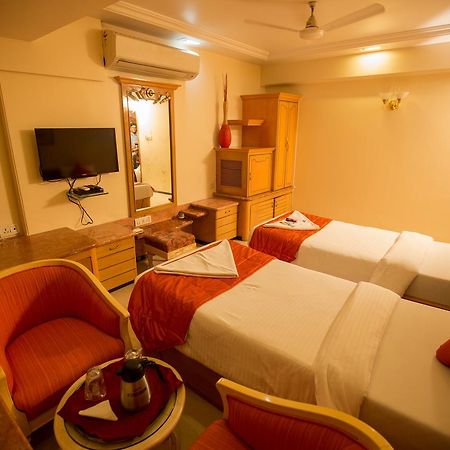 Hotel Ashwin Mumbai Exterior photo