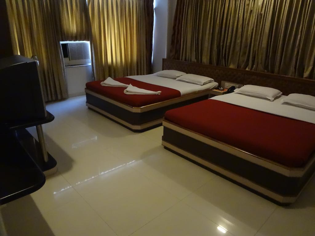 Hotel Ashwin Mumbai Exterior photo