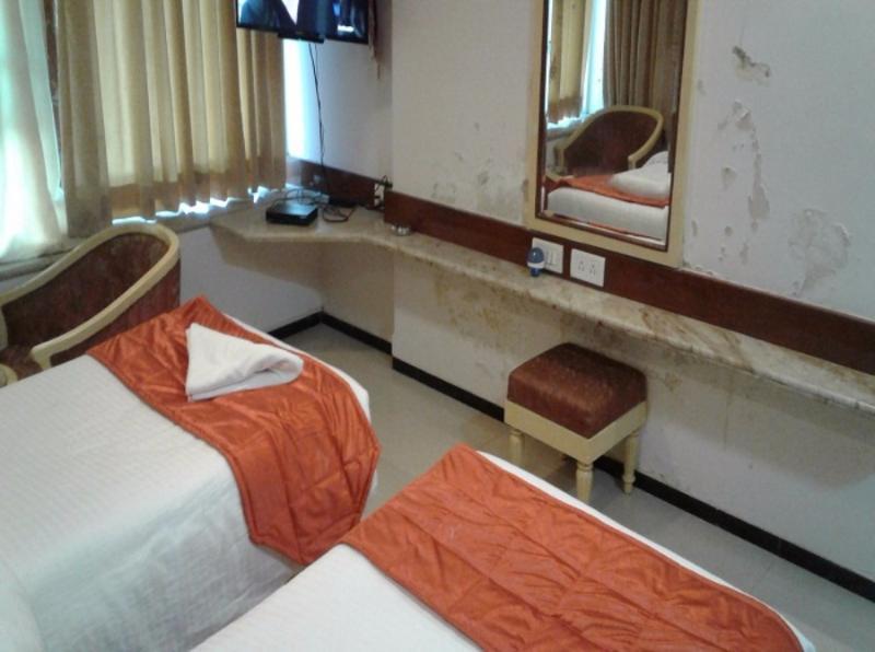 Hotel Ashwin Mumbai Exterior photo