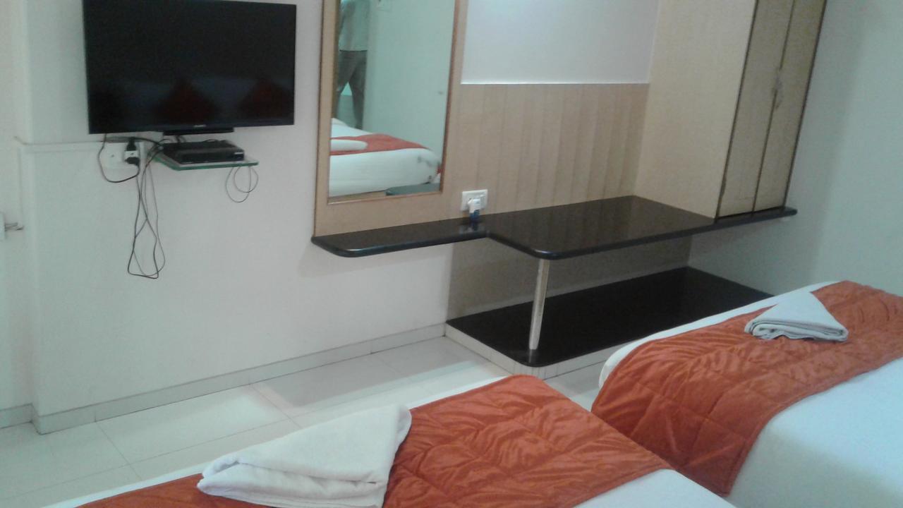 Hotel Ashwin Mumbai Exterior photo